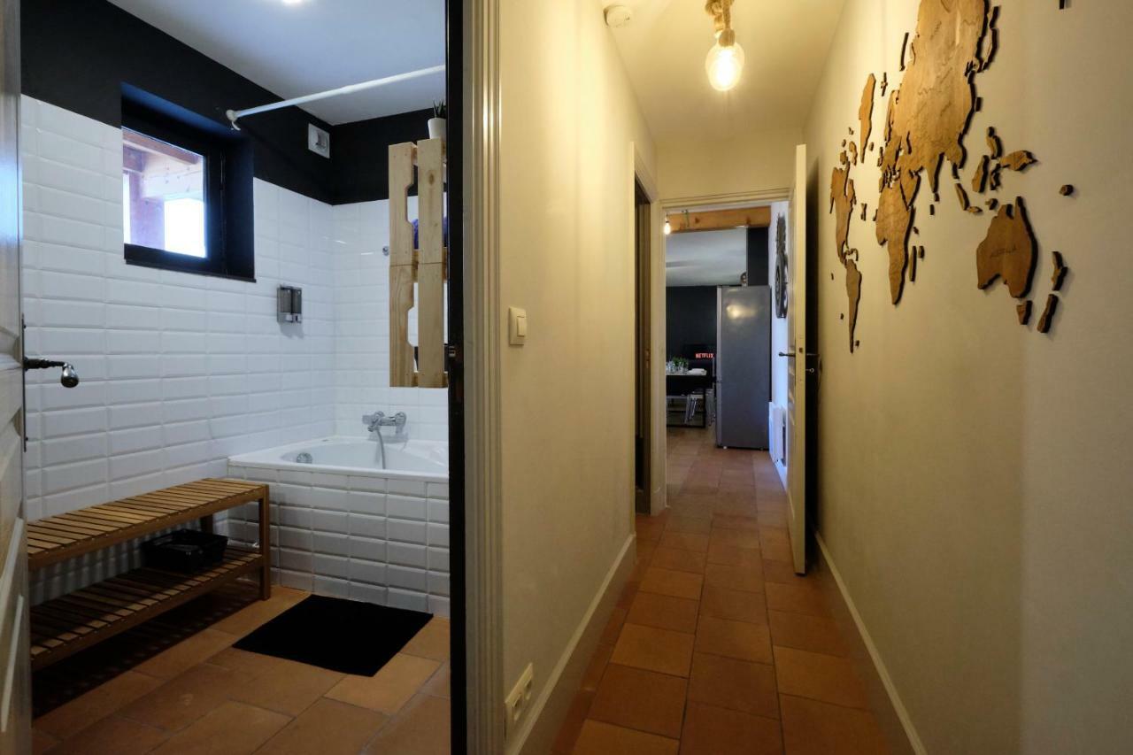 Melina - Appartement Dans Les Remparts De La Bastide Avec Parking Et Terrasse Каркассонн Екстер'єр фото